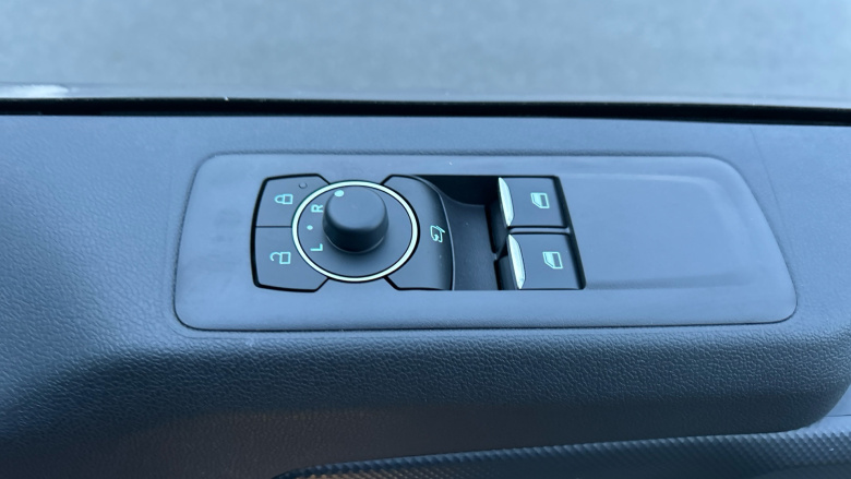 Ford Transit Custom 280 L1 Diesel Fwd 2.0 EcoBlue 136ps H1 Van Limited